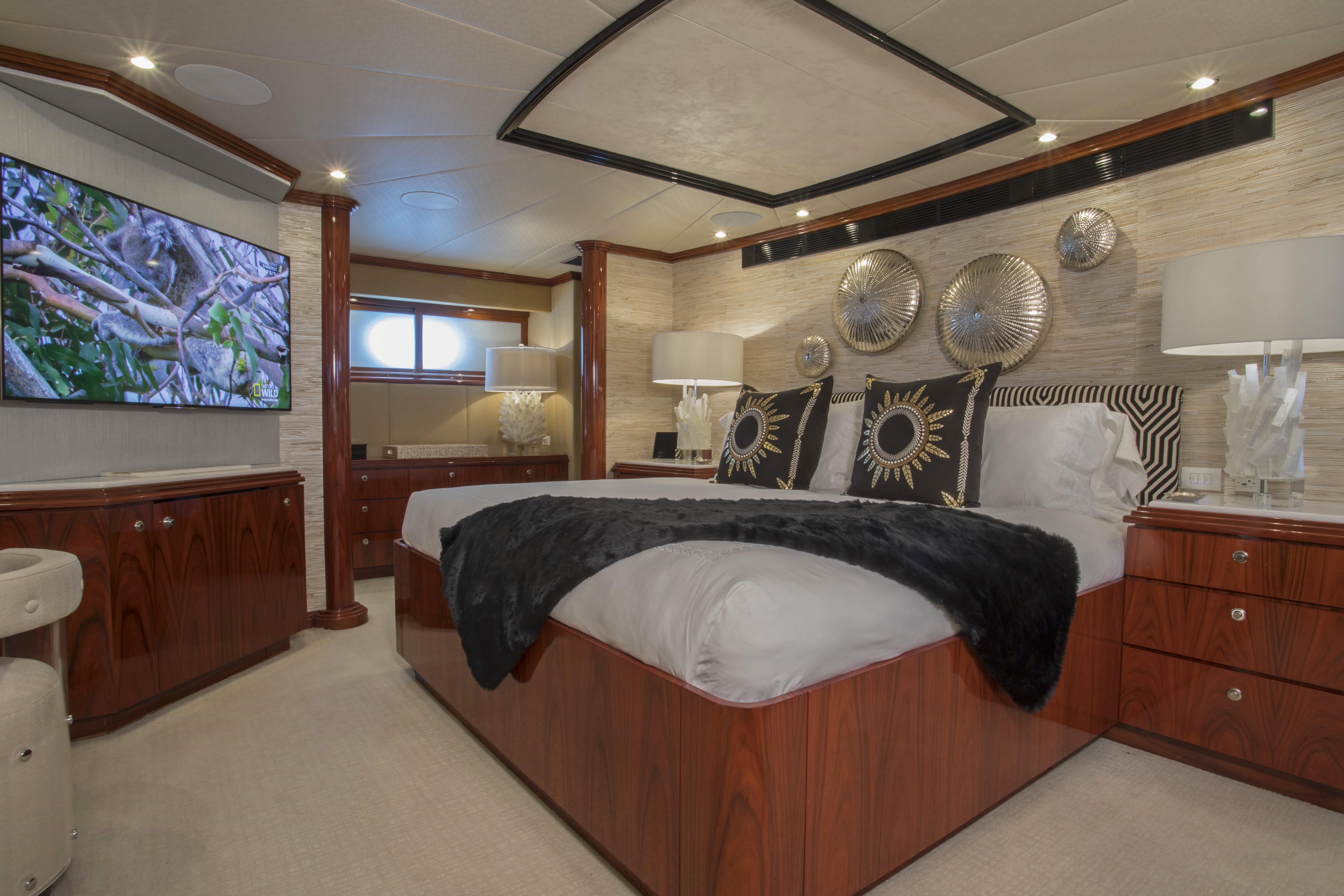 SWEET ESCAPE Masterstateroom With King Sleep Number Bed Luxury